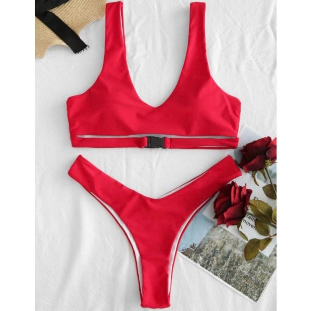 ZAFUL Buckle Cutout High Leg Bikini Set - Lava Red - Size Medium